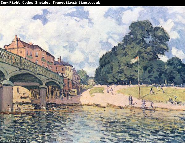 Alfred Sisley Bridge at Hampton Court,