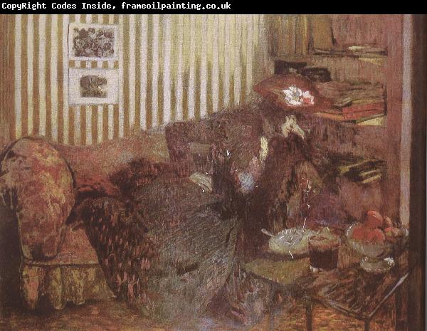 Edouard Vuillard Woman lying on the sofa